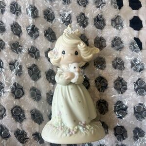 Precious Moments Figurine